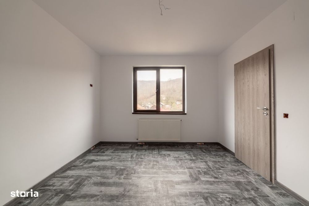 Casa spatioasa P+1+M – Izvorani, Ștefanesti | Ideala pentru 2 famil