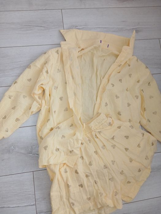 Продам женские вещи