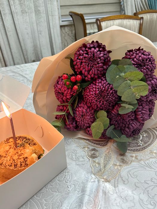 Цветы разные, свежие