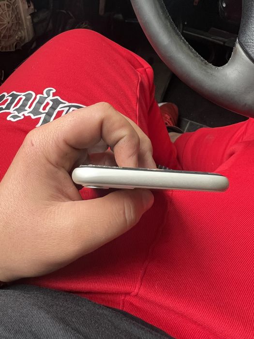 Iphone 11 64gb ПЕРФЕКТЕН!