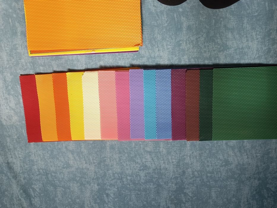 Натуральная цветная вощина для свечей