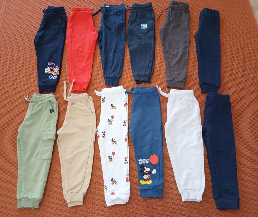Lot pantaloni 104
