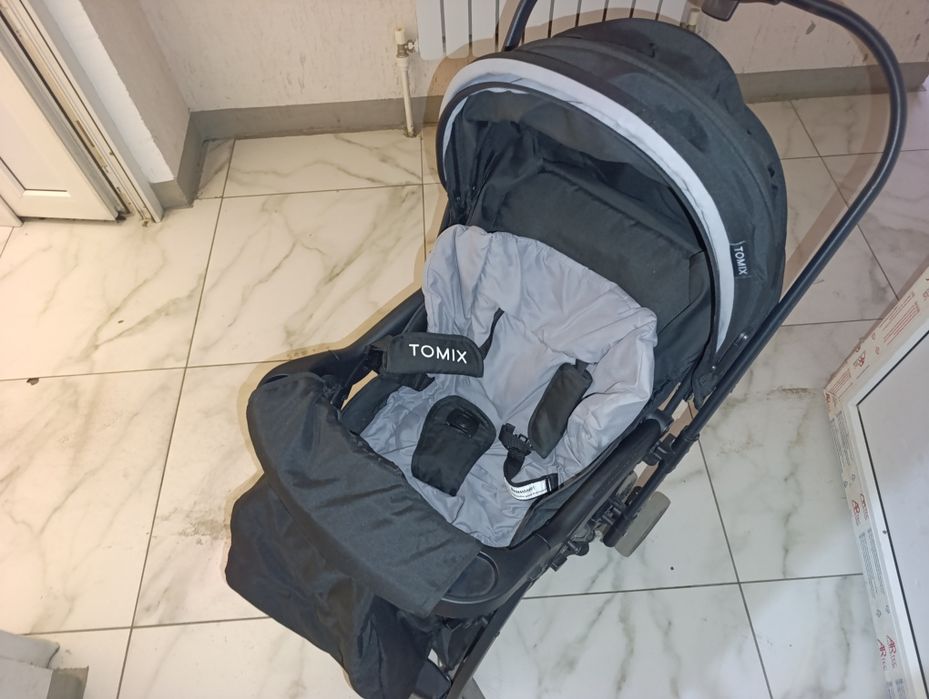 Продам детскую коляску TOMIX