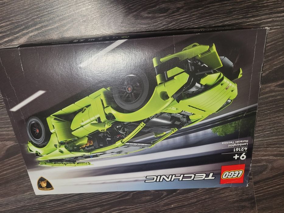 Vând Lego Technic 9+ Lambourghini