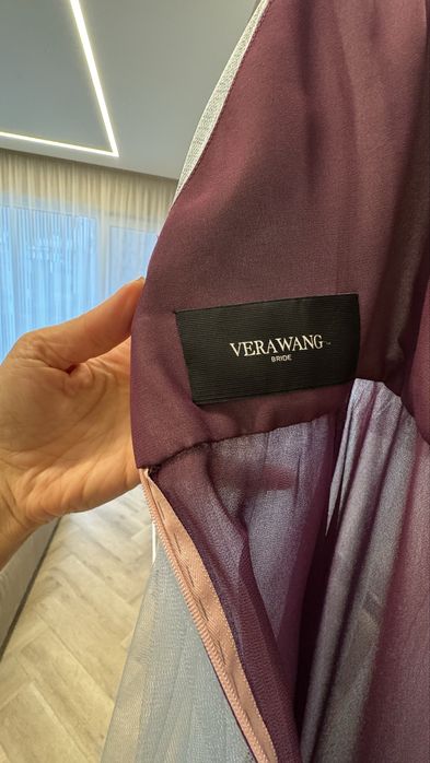 Елегантна рокля Vera Wang Bride