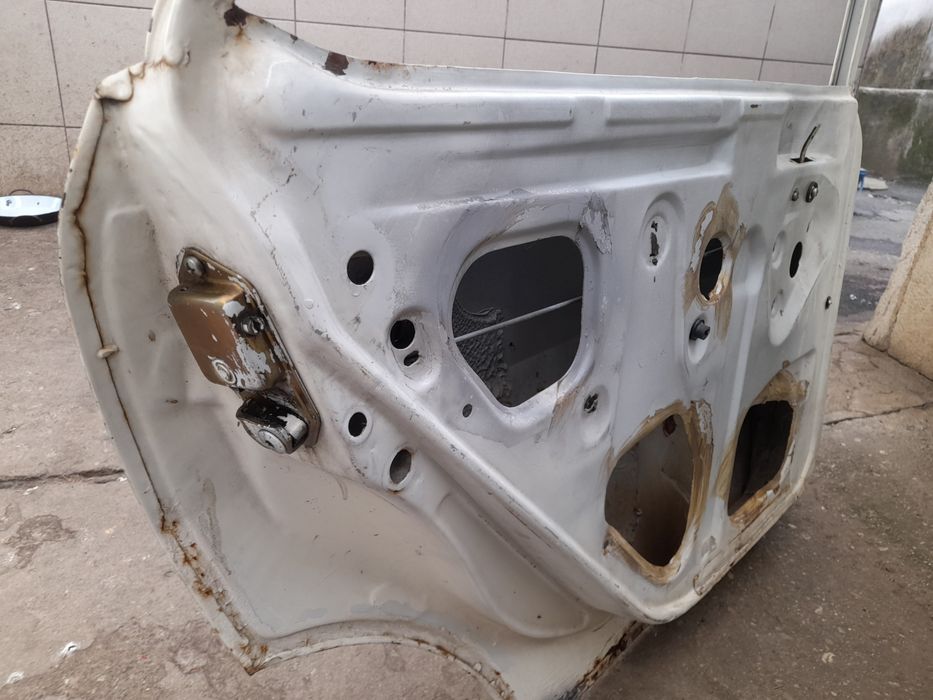 Usi dacia  1310 berlina break CN4