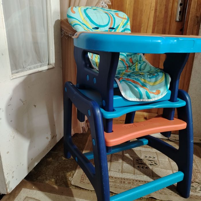 sotiladi detskiy stulchik