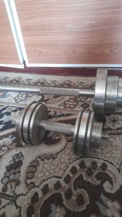 Продаются гантели и штанга!