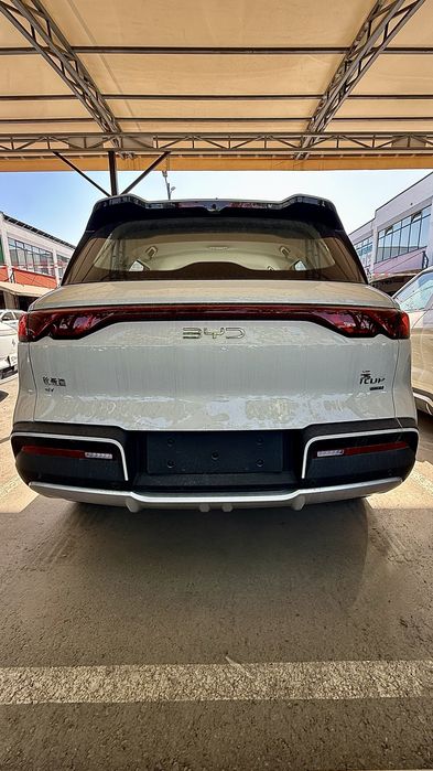 BYD Yuan Up Smart — 2026 (Yangi, 401 km, Komplektatsiya Smart)