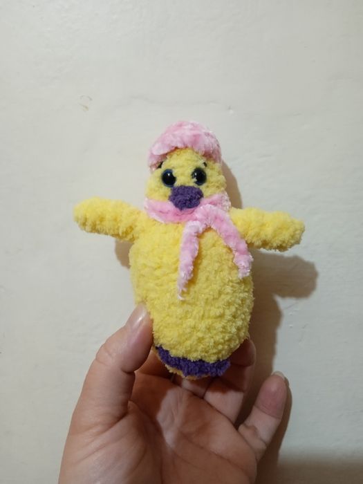 Цыпленок вязаная игрушка