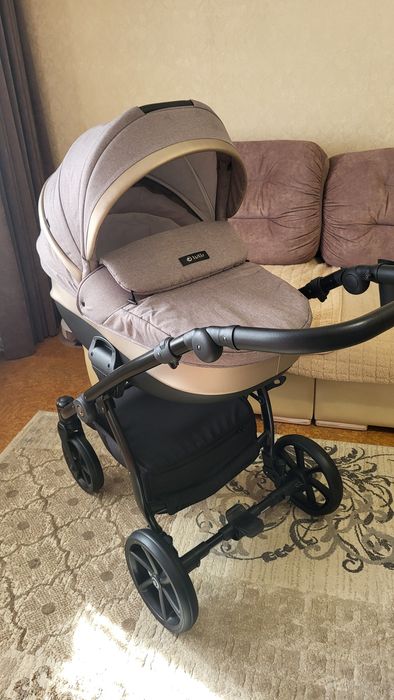 Продаю коляску Tutis Nanni 3в1