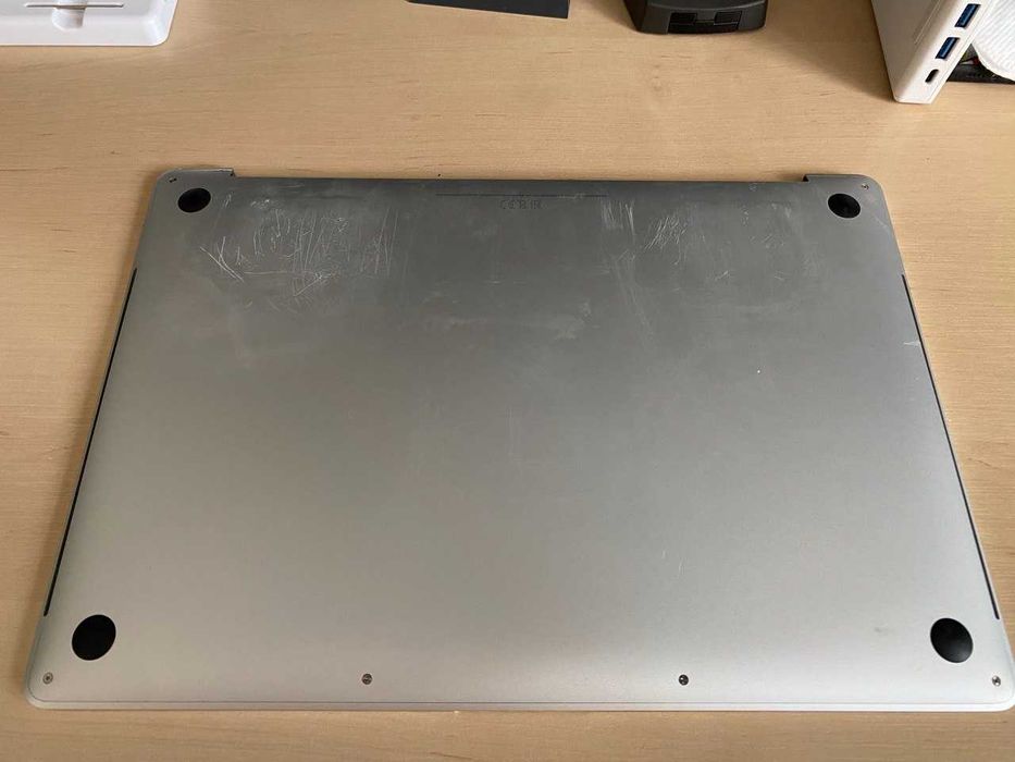 MacBook Pro 2018 без дисплея