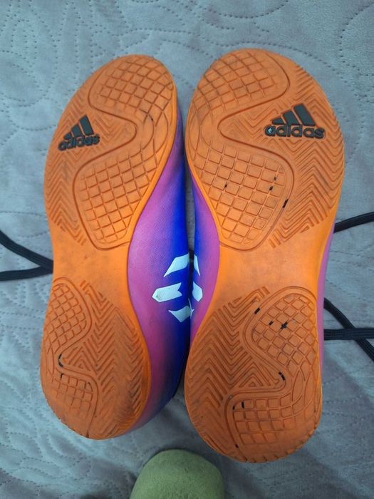 Детски футболни обувки adidas