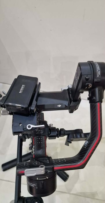 DJI RS 2 Combo професионален 3-осов стабилизатор (гимбал)