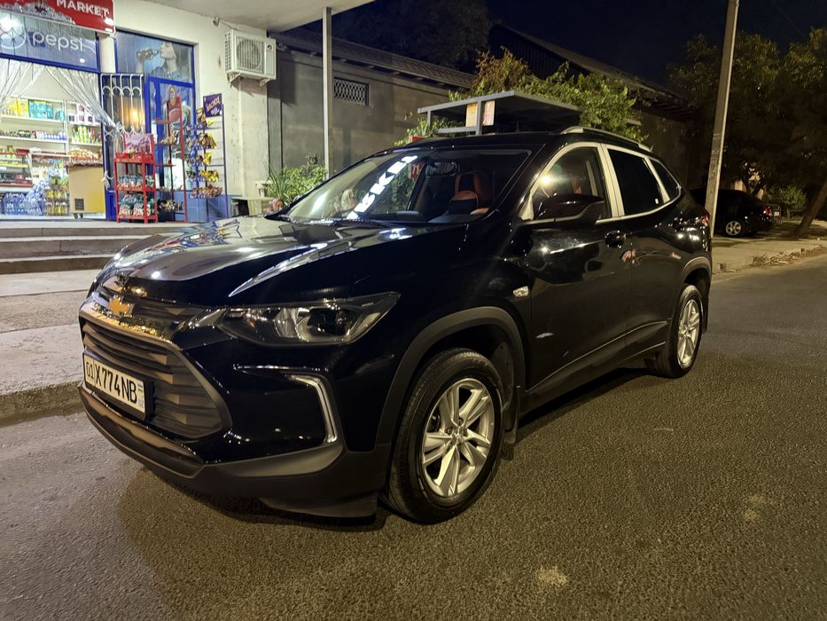 Tracker 2 Ls sotiladi