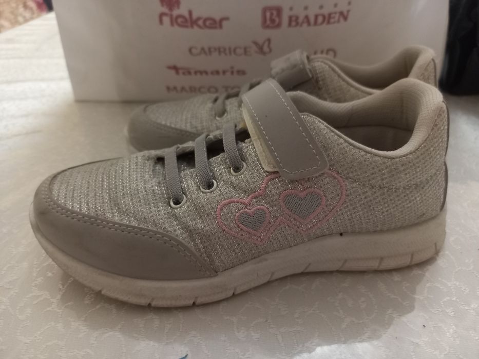 Продам дет обувь