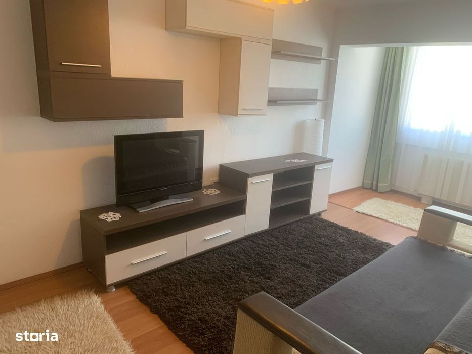 Inchiriez Apartament 2 camere, Zona Grigore Balan,250 Euro