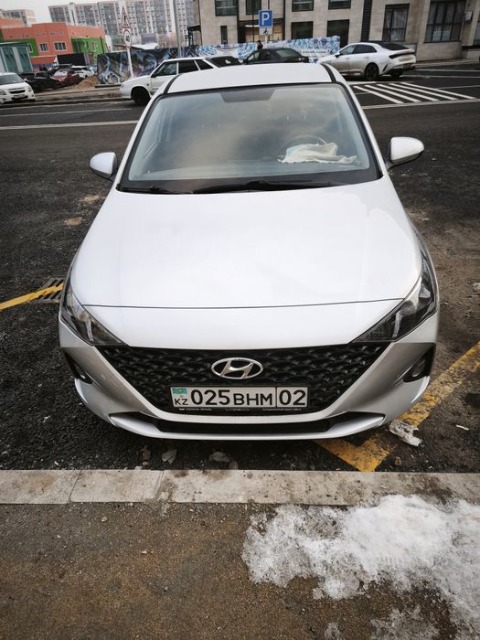 Продам хюндай акцент 2020