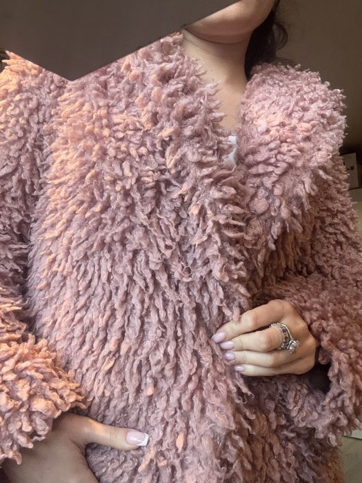 ПАЛТО, пухкаво и меко, идеално за зимата