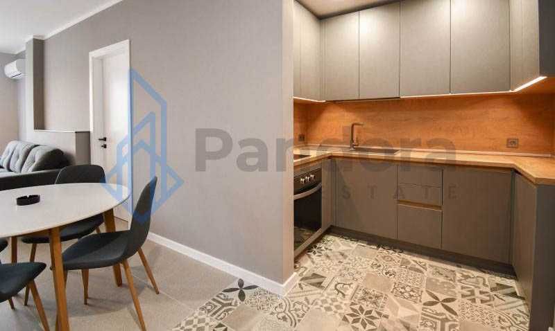 Дава се под наем Тристаен апартамент в София, Кръстова вада - 96 кв.м за 700 € - Снимка #1