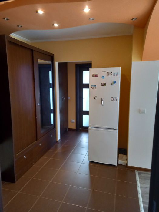 Apartament doua camere de vanzare