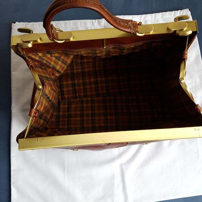 Пътна кожена италианска чанта