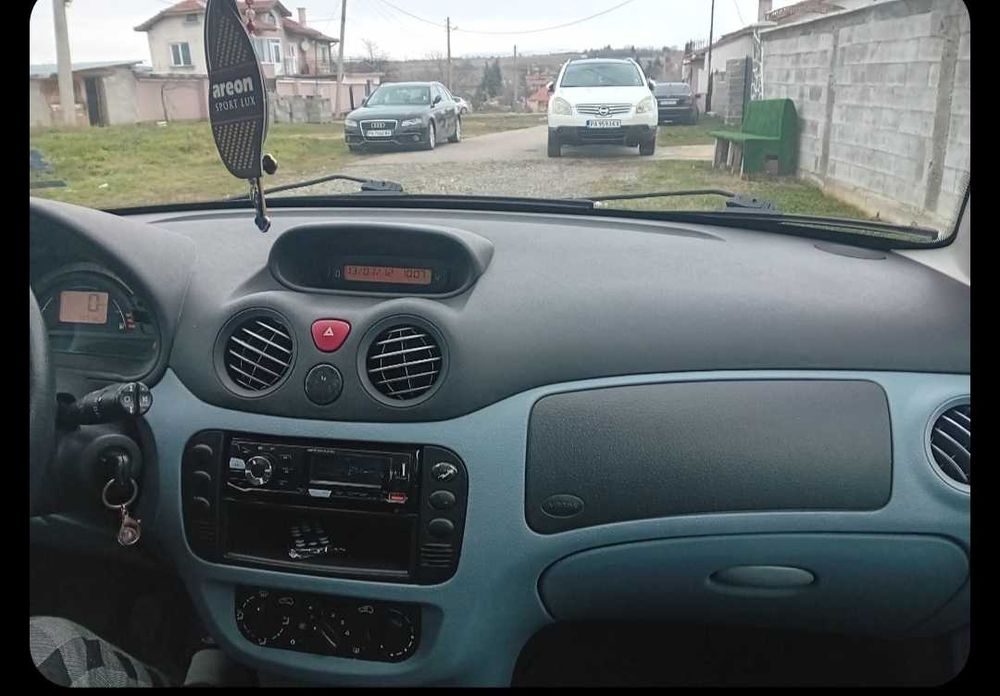 Продавам Citroen C3