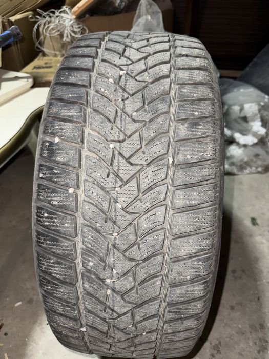 Шины 235,25,18 зимние
