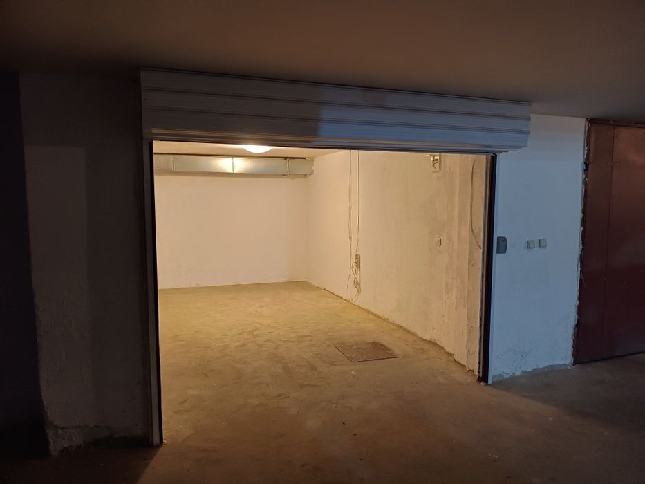 Продава се Гараж / Паркомясто в Велико Търново, Колю Фичето - 22 кв.м за 1223 €/кв.м - Снимка #1