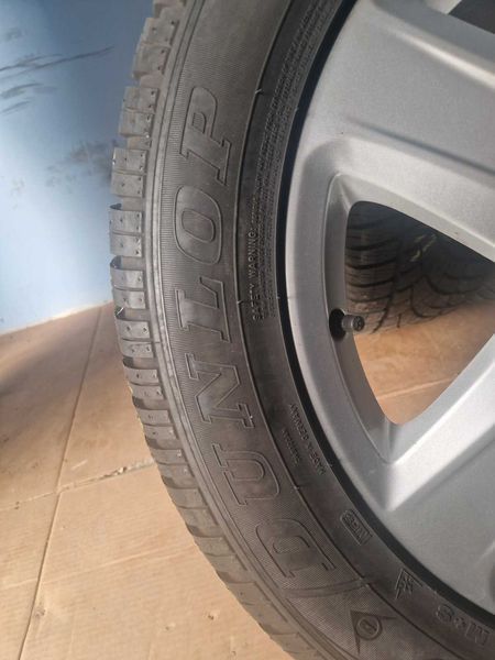 Audi A6 R18/4G Ауди
оригинални джанти с гуми
и датчици