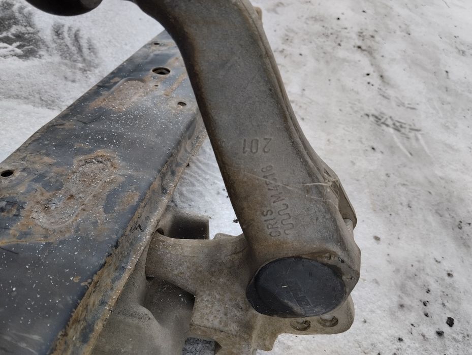 Фаркоп мерседес 190 комплект продам