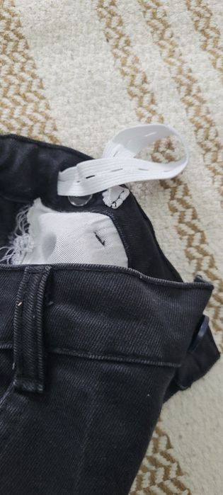 Джинсы черные на мальчика 2,5-4 лет