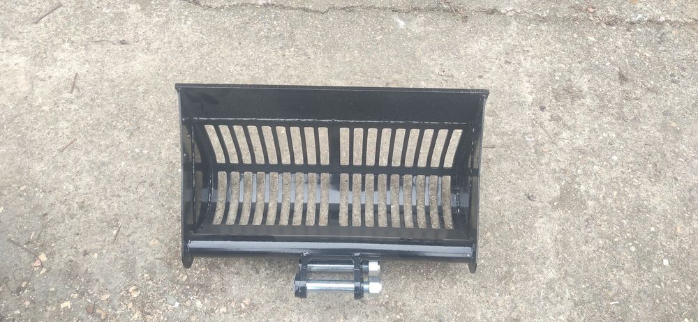 Пресевна кофа за мини багер