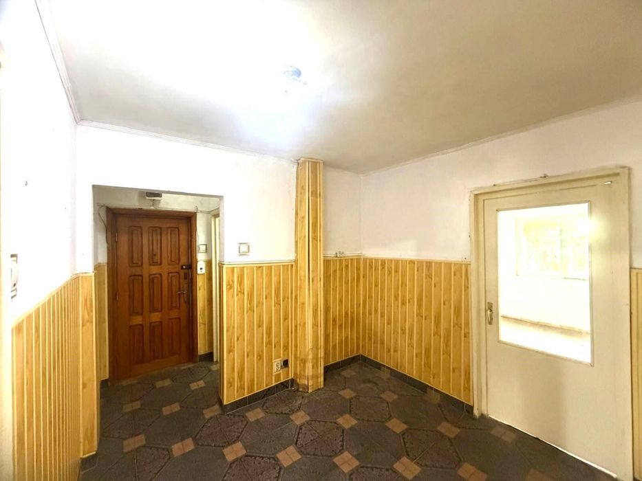 Apartament cu 3 camere decomandate de vânzare Strada Orizontului