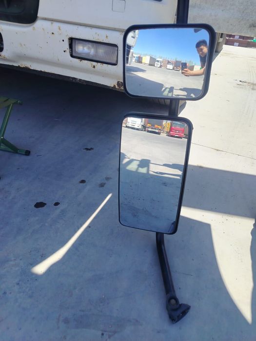 Зеркало на Даф 95