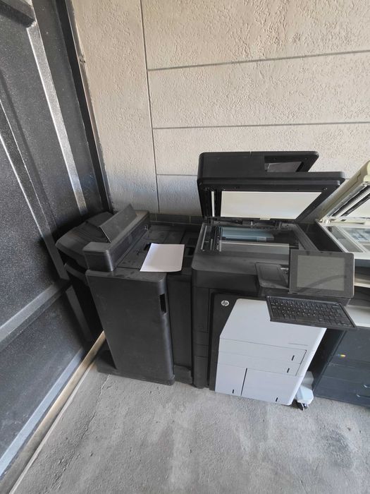 Hp Rangli va Oqqora 3 tasiga 200 dollar Zapchastka yoki qartib olasila