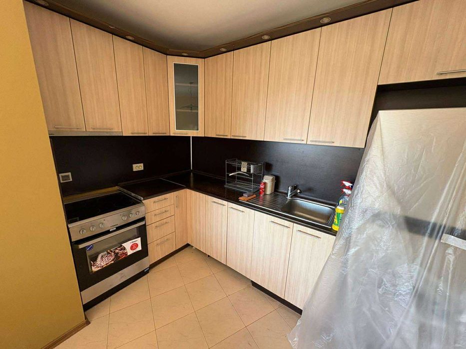 Дава се под наем Четиристаен апартамент в София, Център - 120 кв.м за 700 € - Снимка #1