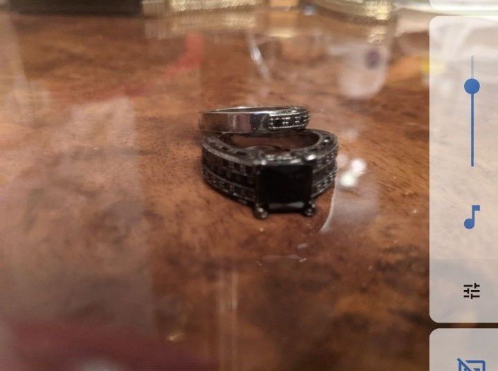 Продам кольцо привезено из Италии, эксклюзив