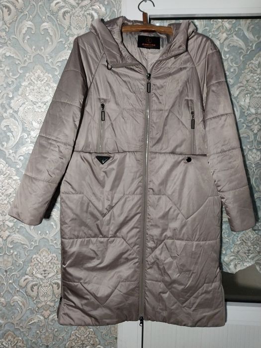 Kurtka 3,4 marta kiyilgan xolos