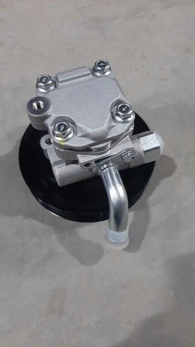 ГУР насос Mitsubishi L200 4D56U 2002