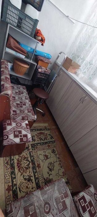 4 комнатная / на 8 микрорайоне