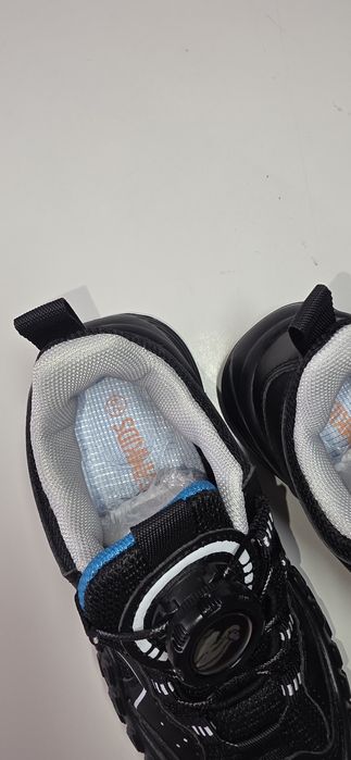 Продам красовки 29размер