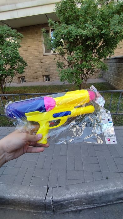 Водяные автоматы и пистолеты