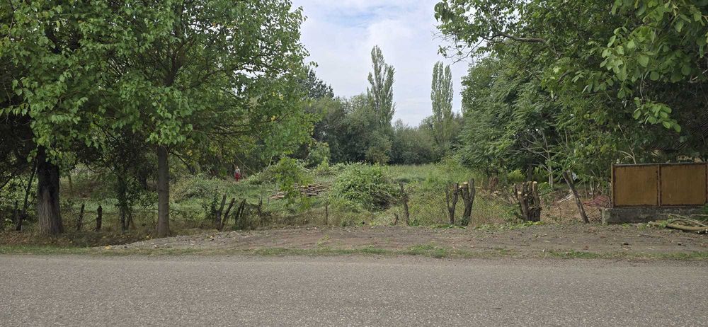 PROPRIETAR VAND 2 TERENURI intravilane - loc. CALACEA, Timis