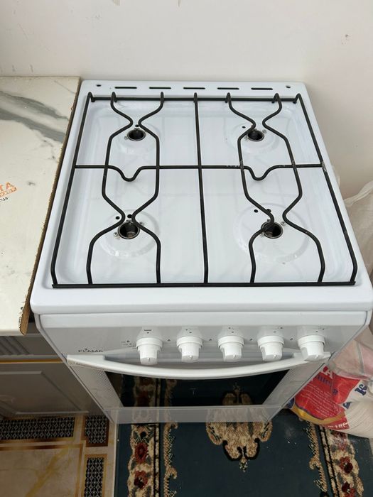 Продам газовую плиту