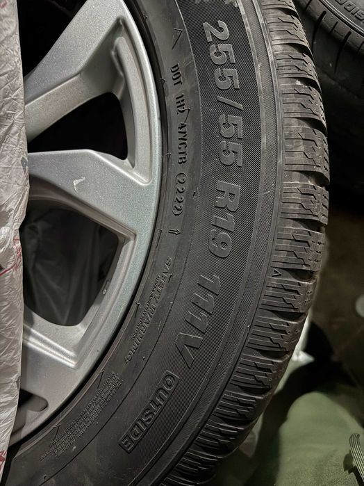 Зимни гуми с джанти Kumho 255/55R19
