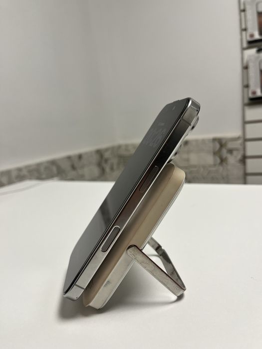 Продаеться Iphone 16 pro