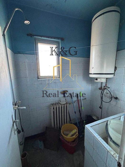 Продава се Тристаен апартамент в Разград, Център - 86 кв.м за 1280 €/кв.м - Снимка #4