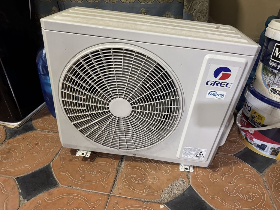 Gree kondisioner sotiladi 12 inverter