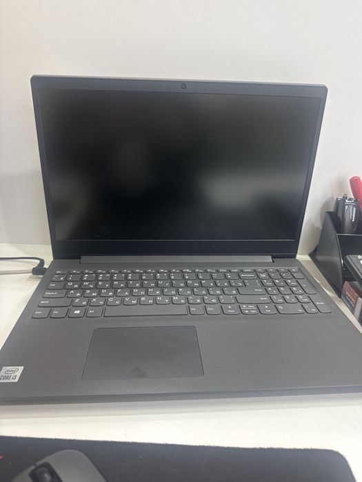 Ноутбук core i3 серого цвета